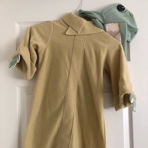 Baby yoda costume for kids. Size xs (4t/5t)